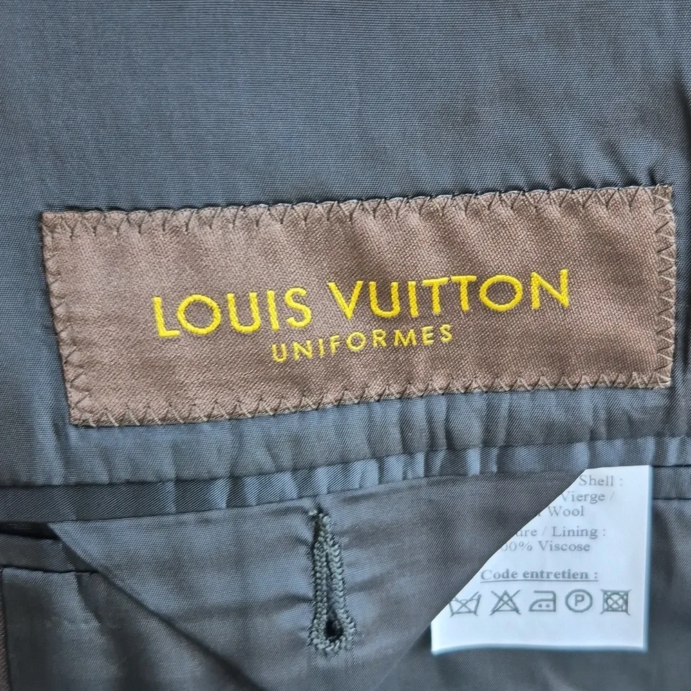 LOUIS VUITTON Uniformes Portugal Solid Dark‎ Brown Wool 44 L Mens Sport Coat